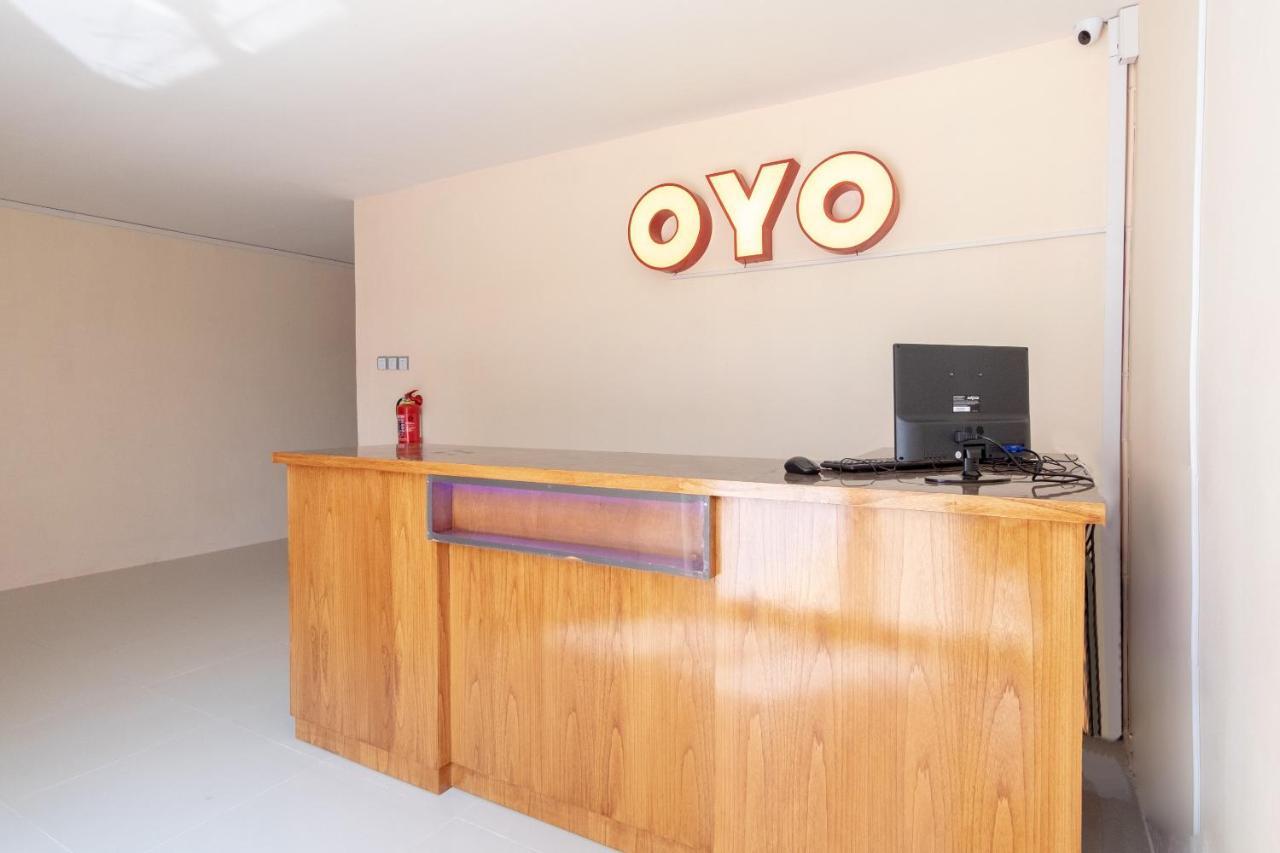OYO 2895 Paranginan Residence Medan Bagian luar foto