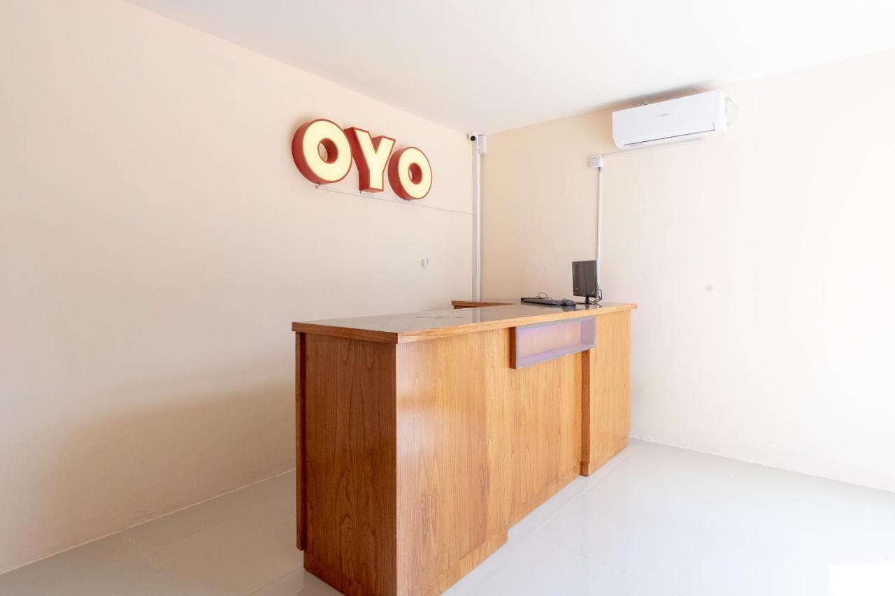 OYO 2895 Paranginan Residence Medan Bagian luar foto