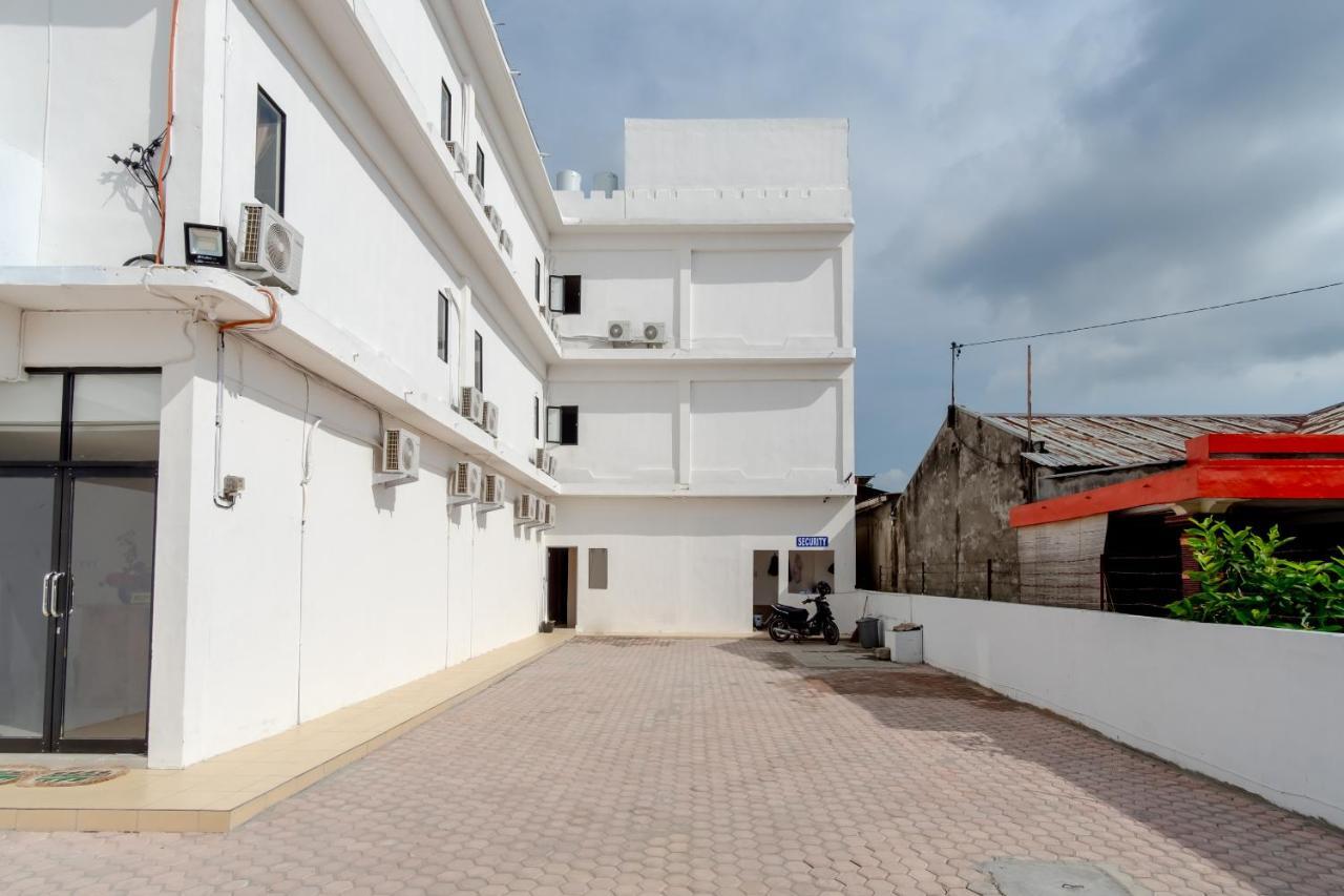 OYO 2895 Paranginan Residence Medan Bagian luar foto