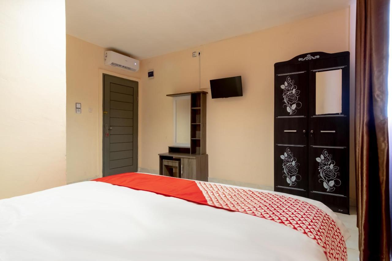 OYO 2895 Paranginan Residence Medan Bagian luar foto